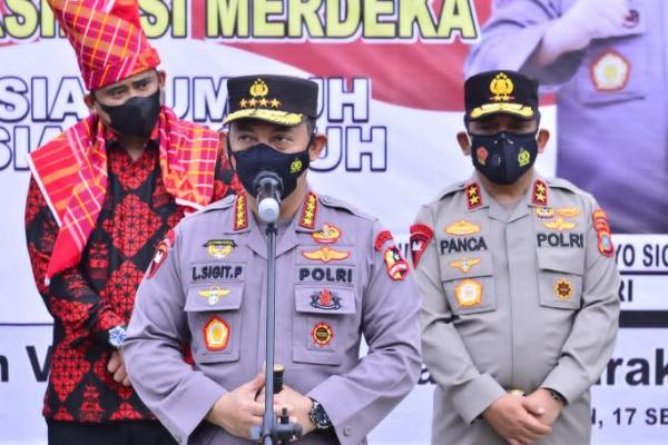 Kapolri menaikkan 11 pejabat tinggi di tubuh Polri. Ini dia daftarnya.