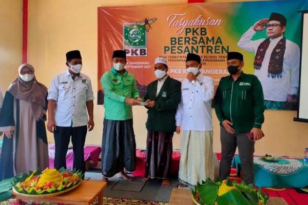 Dewan Perwakilan Cabang PKB Kab. Tangerang menggelar acara tasyakuran bersama pesantren atas terbitnya Peraturan Presiden No. 82 Tahun 2021 tentang Pendanaan Penyelenggaraan Pesantren.