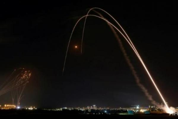 Iron Dome telah menghancurkan ribuan roket jarak pendek dan peluru yang diluncurkan oleh gerilyawan Hamas dari Gaza sebelum mereka dapat menghantam daerah-daerah berpenduduk.