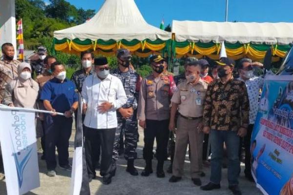 Dia menegaskan jajarannya berkomitmen menjadikan sektor kelautan dan perikanan sebagai penopang ekonomi andalan guna meningkatkan kesejahteraan masyarakat.