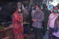 Ketua DPR Pantau Vaksinasi dan Beri Bantuan ke Warga Tambora