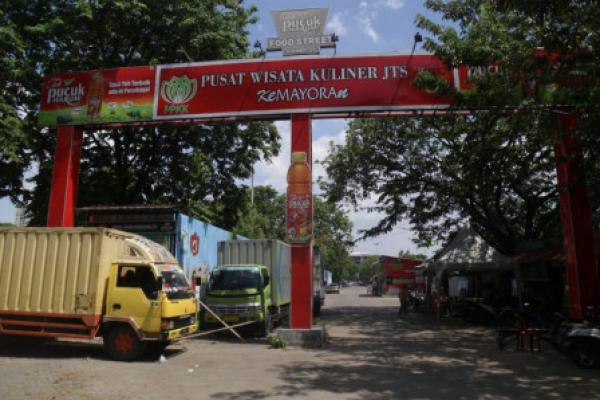 Pengelola Pusat Wisata Kuliner JTS Kemayoran, Diana Oni Vianty menuturkan, kawasan ini merupakan pusat bina ekonomi sentra usaha kecil menengah dari Koperasi Jakarta Tentram Sejahtera.