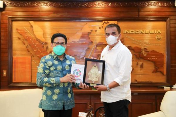 Menteri Halim Iskandar menyambut positif niatan Bupati Madina itu selama masih miliki relasi program dengan Kemendes PDTT.