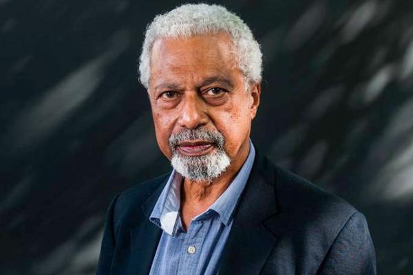  Penulis Tanzania Abdulrazak Gurnah memenangkan Hadiah Nobel Sastra 2021 untuk penggambarannya yang 
