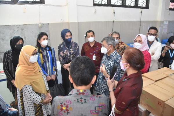 Anggota Komisi IX DPR RI Netty Prasetiyani mengapresiasi gudang penyimpanan vaksin Covid-19 milik Dinas Kesehatan Provinsi Sulawesi Tengah yang sudah sesuai dengan SOP.