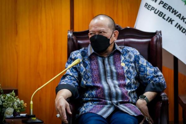 Saya mendukung penuh Polri untuk secepatnya menindak tegas penyelenggara financial technology peer to peer lending atau biasa dikenal pinjaman online (pinjol) ilegal yang sangat merugikan masyarakat.
