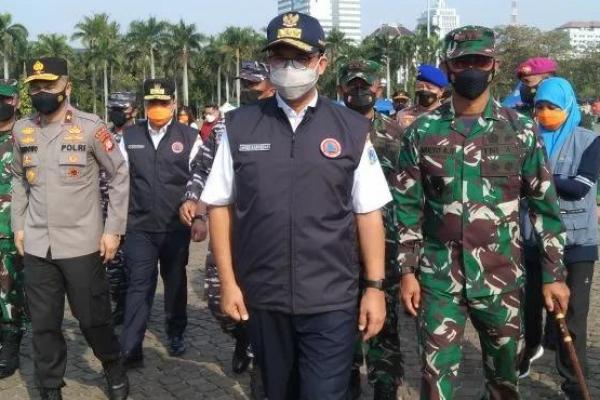 Menurut dia, antisipasi pertama adalah di pesisir utara Jakarta ketika permukaan air laut tinggi sehingga berpotensi terjadi rob dan saat bersamaan terjadi hujan deras.