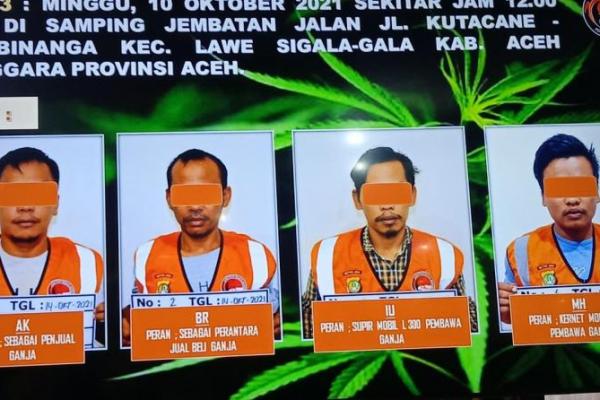 Polda Metro Jaya meringkus para pengedar narkoba ganja seberan 1 ton lebih di 4 TKP.