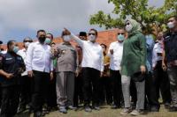Temui Nelayan Tulungagung, Menteri Trenggono: Kaji Pembangunan Dermaga