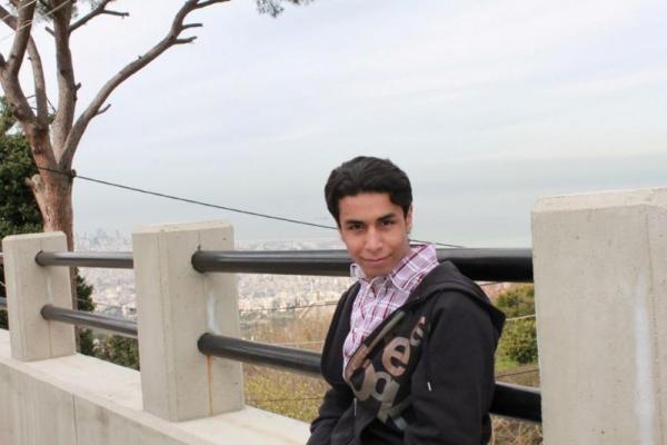 Ali Al-Nimr, keponakan ulama Syiah terkemuka Nimr al-Nimr yang eksekusinya pada 2016 silam memicu demonstrasi di Arab Saudi dan Iran, berusia 17 tahun ketika dia ditahan pada Februari 2012 karena berpartisipasi dalam aksi protes di Provinsi Timur.