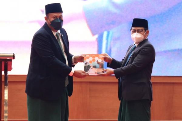 Ketua Umum DPP PKB Abdul Muhaimin Iskandar menginstruksikan agar Fraksi PKB DPR benar-benar mengawal alokasi 20 persen APBN untuk Pendidikan benar-benar untuk fungsi pendidikan.