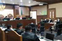Sidang Suap Pajak, Hakim Ultimatum Petinggi Bank Panin