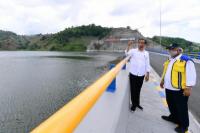 10 Tahun, Pemerintah Sukses Bangun 61 Bendungan dan 2.700 Kilo Jalan Tol