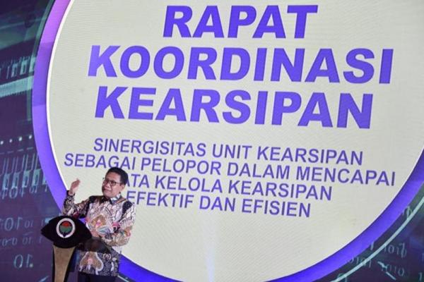 Arsip harus dikelola secara autentik, utuh dan terpercaya, agar menjadi sumber informasi publik yang akurat.