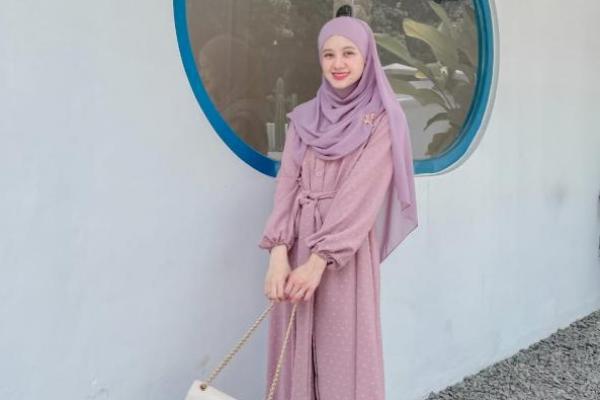 Selebgram Adinda Amira share rahasia cantik dan awet mudanya. Gimana sig caranya?