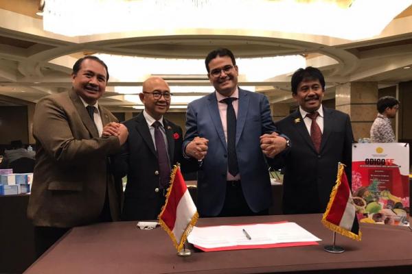 Kontrak tersebut ditandatangani oleh enam perusahaan di bidang agribisnis asal Mesir pada rangkaian acara Temu Wicara, dalam rangkakan One Day with Coffee, Fruits and Floriculture (Odicoff) di Kairo.