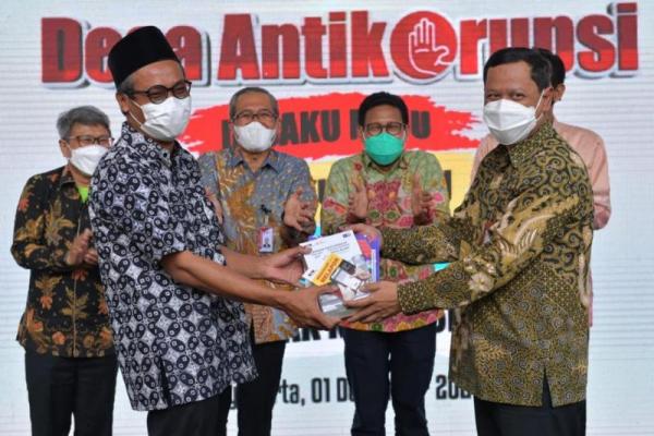 Program Desa Antikorupsi merupakan bagian dari percepatan pencapaian tujuan pembangunan sebagaimana Undang-Undang Desa mengatur agar banyak pihak terlibat demi mewujudkan good and clean government.