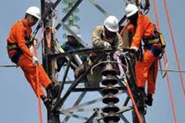 Besaran penyesuaian tarif yang akan diterapkan sesuai aturan awal pada 2022, dengan melihat kondisi pandemi COVID-19 yang terus membaik.