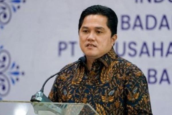 Menteri Badan Usaha Milik Negara (BUMN), Erick Thohir mengapresiasi Adhitya Tegar Pambudhi, tenaga kesehatan yang kehilangan istri ketika pandemi Covid-19.