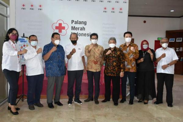 Donasi ditujukan untuk membantu penanggulangan serta pemulihan bencana banjir bandang di Kalimantan Barat