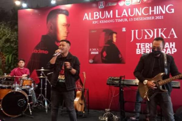 Judika hadirkan album terbarunya dalam bentuk fisik. Apa alasannya?