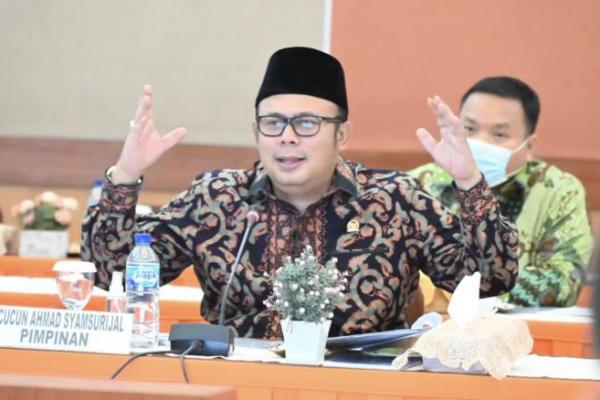 Kunjungan kerja Banggar DPR RI ke Jabar memiliki nilai strategis bagi keberlanjutan pembangunan, terutama dalam pengelolaan Transfer ke Daerah dan Dana Desa (TKDD) pasca disahkannya UU Hubungan Keuangan Pemerintah Pusat Daerah (HKPD).