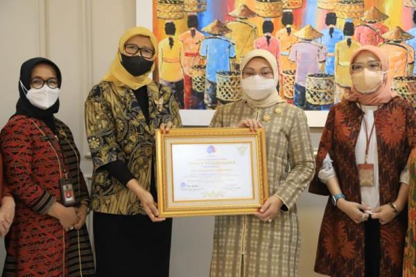 Ikatan PIMTI Perempuan Indonesia diharapkan dapat memberikan sumbangan pemikiran untuk merespon situasi dan kondisi di masyarakat dengan menyusun program dan kegiatan yang dapat memberikan kontribusi nyata