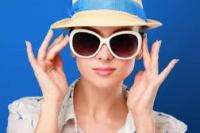 Perhatikan Kacamata Hitam Anda, Sesuaikah dengan Bentuk Wajah?