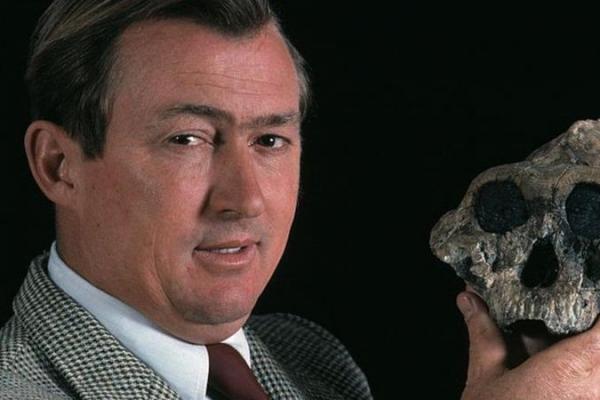 Tak banyak masyarakat dunia yang mengenal Richard Leakey. Pria yang meninggal dunia pada usia ke-77 itu rupanya sosok lincah dengan sejumlah pencapaian yang luar biasa di negara kelahirannya, Kenya.