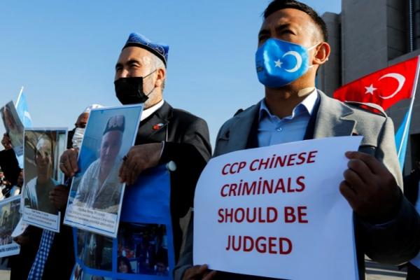 19 orang dari kelompok etnis Muslim Uighur China, kepada kejaksaan Turki mengajukan tuntutan pidana terhadap pemerintah China, atas tuduhan genosida, penyiksaan, pemerkosaan, dan kejahatan terhadap kemanusiaan.