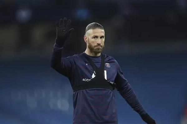 Ramos Tegaskan Tak Menyesal Tinggalkan Madrid