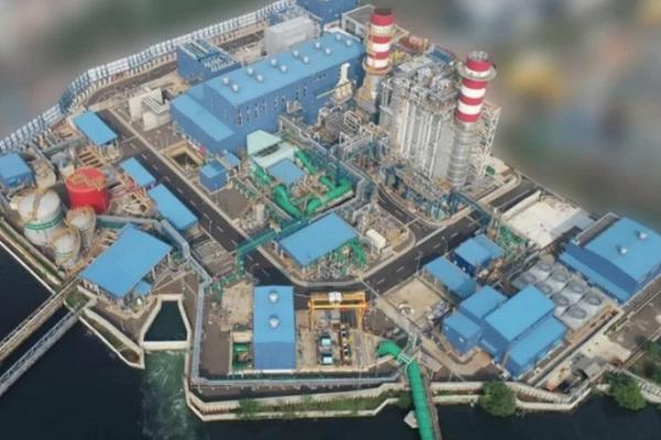 PT Pertamina (Persero) dan BP Tangguh telah berkomitmen untuk memasok lima kargo gas alam cair kepada pembangkit listrik milik PLN.