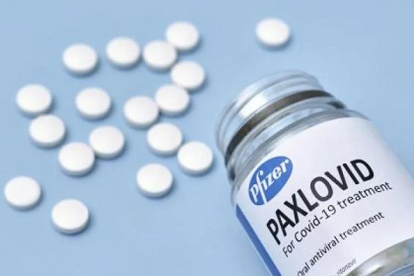 Setidaknya 21.000 pil, yang disebut Paxlovid, akan tiba pada Kamis dan dikirim ke sekitar 280 apotek dan 90 pusat perawatan perumahan.
