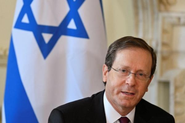 Presiden Israel Isaac Herzog tiba di Uni Emirat Arab (UEA) pada Minggu (30/1), dalam rangka memperkuat hubungan Teluk di tengah ketegangan regional meningkat akibat upaya Barat menghidupkan kembali Pakta Nuklir Iran.