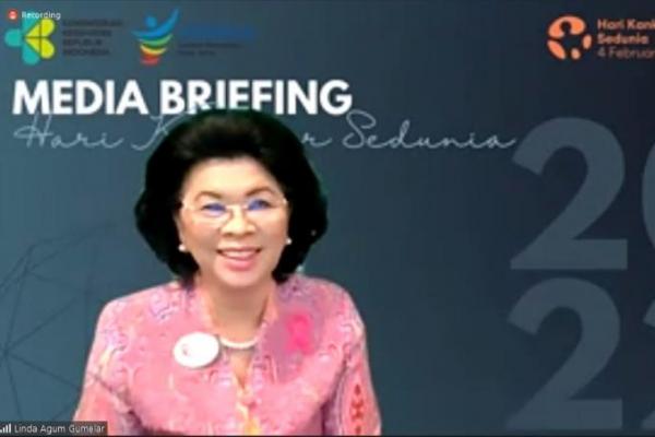 Ketua Yayasan Kanker Payudara (YKPI) Linda Agum Gumelar meminta pasien kanker payudara tidak menunda pengobatan ke rumah sakit.