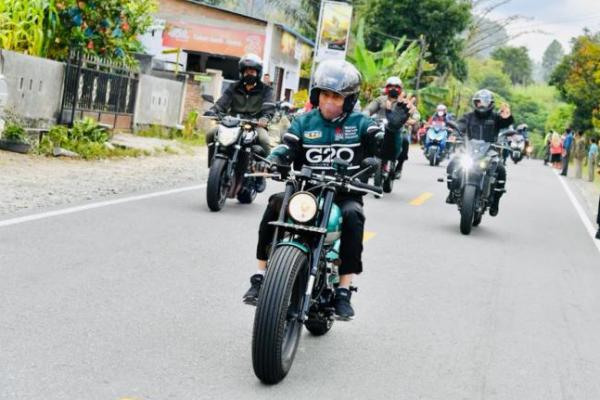 Melaju sejauh 11 kilometer