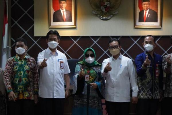 Di Kabupaten Tapin dalam rangka percepatan penurunan stunting telah dibentuk tim pembina keluarga yang terdiri dari 182 kelompok dengan jumlah kader sebanyak 546 orang.