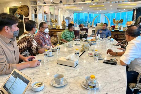 Agar tidak ada lagi wilayah abu-abu yang dapat dimanfaatkan pihak-pihak yang tidak bertanggung jawab sehingga menimbulkan kerugian di tengah-tengah masyarakat atau konsumen.