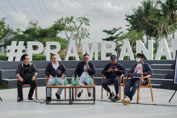 Prambanan Jazz Festival 2022 kembali digelar dengan tetap melanjutkan spiritnya berkolaborasi dengan lintas generasi.