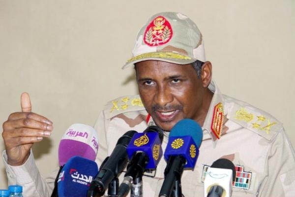Rombongan pejabat senior Sudan, termasuk wakil pemimpin dewan penguasa yang dipimpin militer, bertolak menuju ke Rusia untuk membicarakan kerja sama.