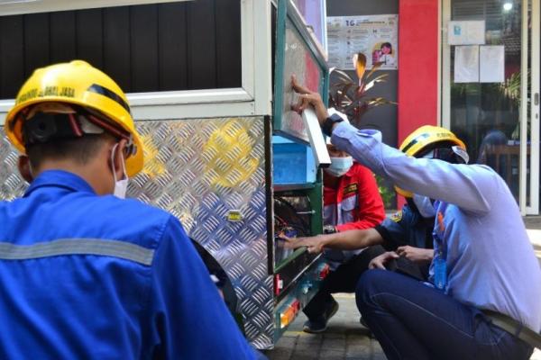 Tidak tanggung-tanggung, berkat pengembangan bisnis center, SMK yang dipimpin oleh Sampun Hadam ini bisa menghasilkan omset hingga Rp3,8 miliar per tahun.