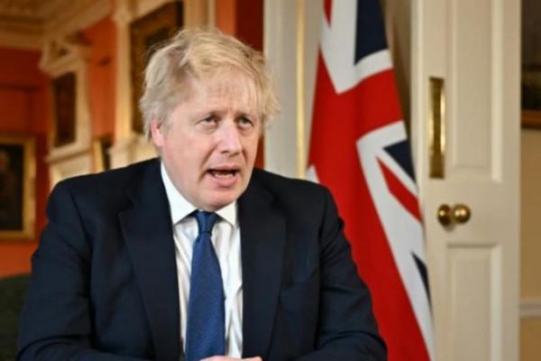 Perdana Menteri Inggris, Boris Johnson sebelumnya mengatakan kepada mitranya, NATO bahwa ia merencanakan sanksi segera terhadap Putin dan Lavrov.