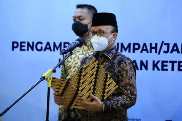 Anwar Sanusi mengungkapkan, saat ini Indonesia berada pada momentum waktu untuk maju agar bisa menjadi negara yang besar.