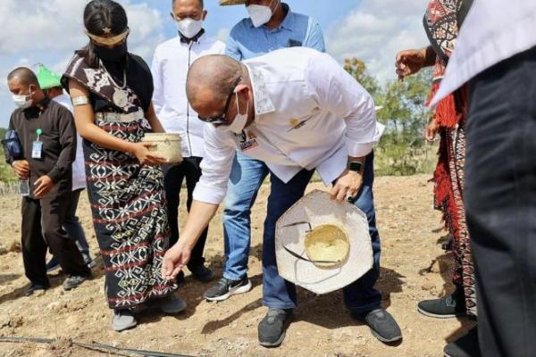 Ketua DPD RI, AA LaNyalla Mahmud Mattalitti, mendukung upaya pemerintah menggencarkan sektor pertanian kepada kaum milenial.