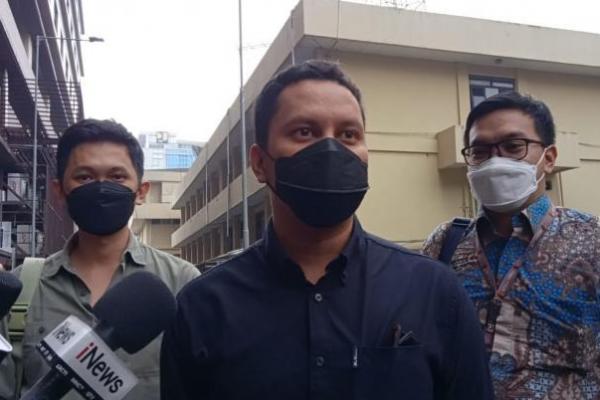 Influencer Arief Muhammad tiba di Bareskrim Polri jalani pemeriksaan sakswi di kasus Doni Salmanan.