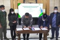 Sekolah Islam Terpadu dan Pegadaian Teken PKS Ekonomi Syariah Indonesia