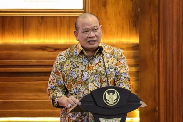 Kurang optimalnya pelayanan publik oleh pemerintah daerah perlu diperhatikan secara lebih serius. Laporan tersebut menunjukkan kinerja pemerintah daerah patut dipertanyakan dan dievaluasi.