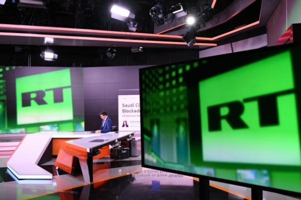 Saluran berita Russia Today (RT) dicabut lisensi siarannya oleh regulator media pemerintah Inggris, Oxcom. Dikatakan, RT tidak layak memegang lisensi siaran Inggris.