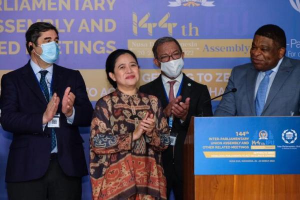 Ketua DPR RI Puan Maharani berbicara soal pentingnya peran parlemen dalam masalah kedaruratan medis. Hal ini menyusul adanya pandemi Covid-19 yang melanda dunia.