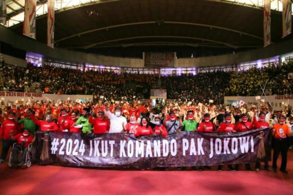 Sikap tegak lurus relawan Sapu Lidi bukan tanpa dasar dan fakta, menurut Ahmad, Presiden Jokowi telah berjuang dengan keras untuk terus memberikan yang terbaik untuk Bangsa Indonesia ditengah terjadinya Pandemi Covid-19 di Indonesia. 